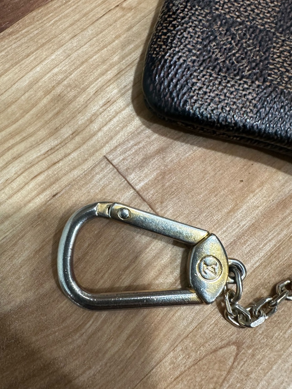 Louis Vuitton Damier Ebene Key Pouch; Pre-loved - Picture 4 of 11